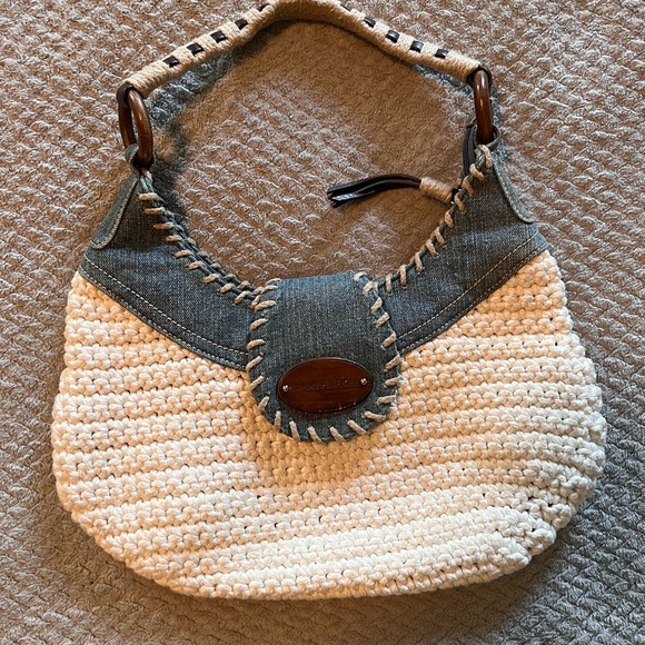 Tommy Hilfiger Hobo - Picture 2 of 9